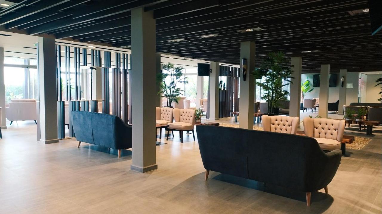 Panafrica Hotel Boutique & Spa 바타 외부 사진