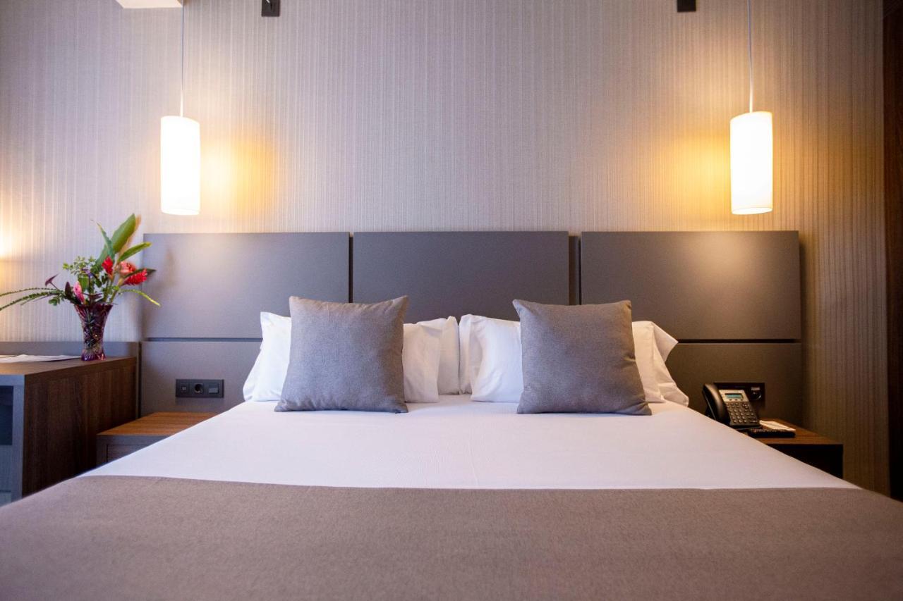 Panafrica Hotel Boutique & Spa 바타 외부 사진