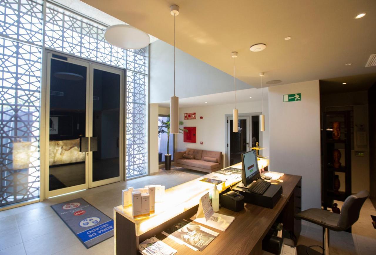 Panafrica Hotel Boutique & Spa 바타 외부 사진