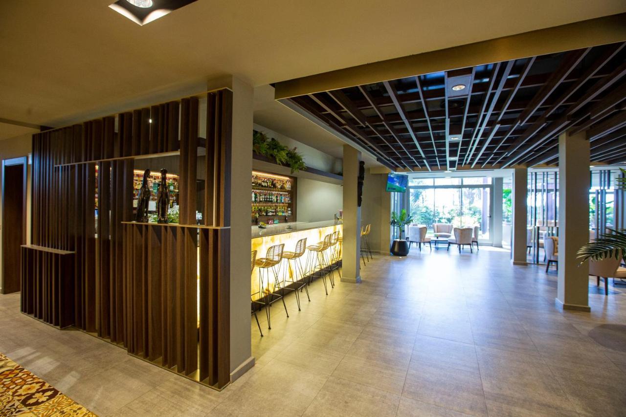 Panafrica Hotel Boutique & Spa 바타 외부 사진