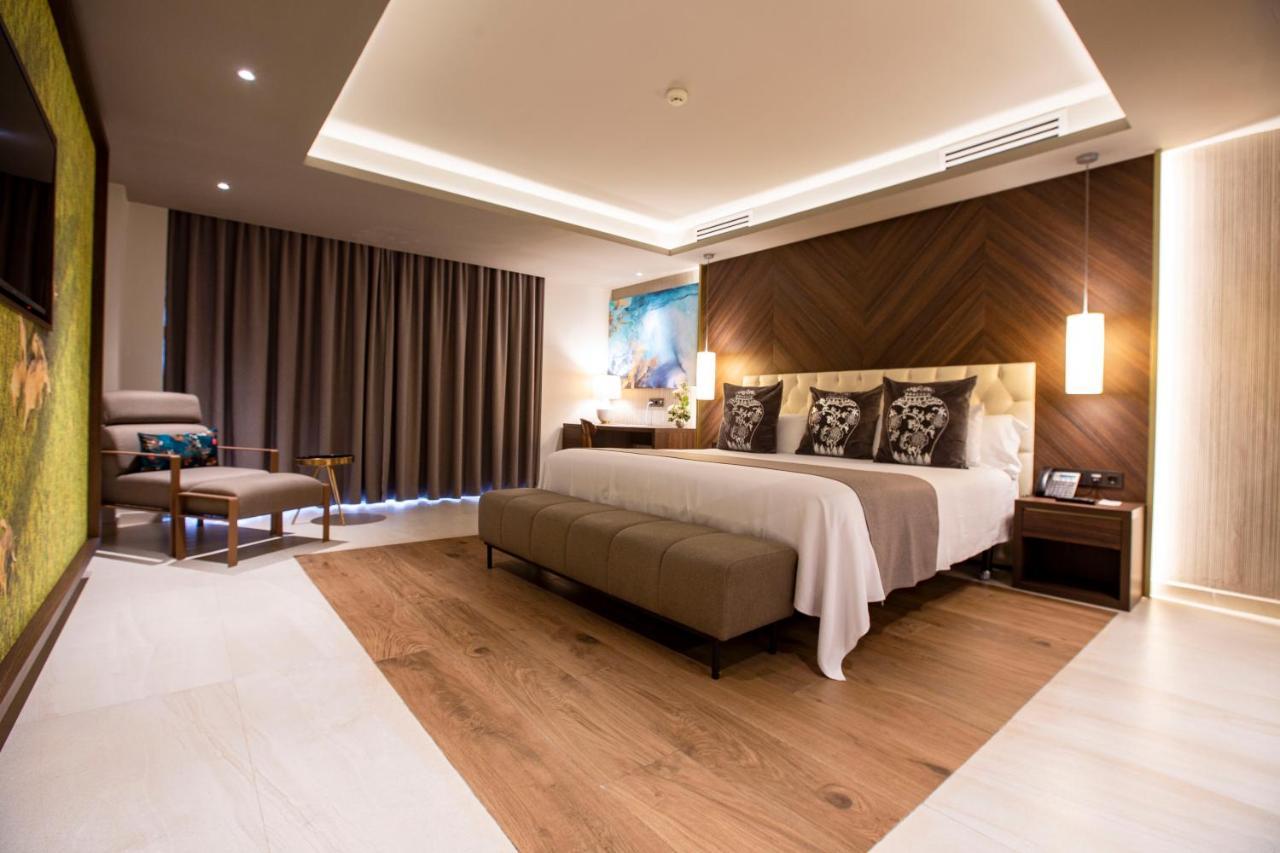 Panafrica Hotel Boutique & Spa 바타 외부 사진