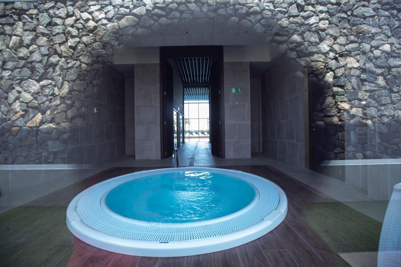 Panafrica Hotel Boutique & Spa 바타 외부 사진