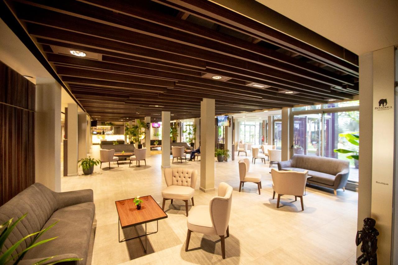 Panafrica Hotel Boutique & Spa 바타 외부 사진