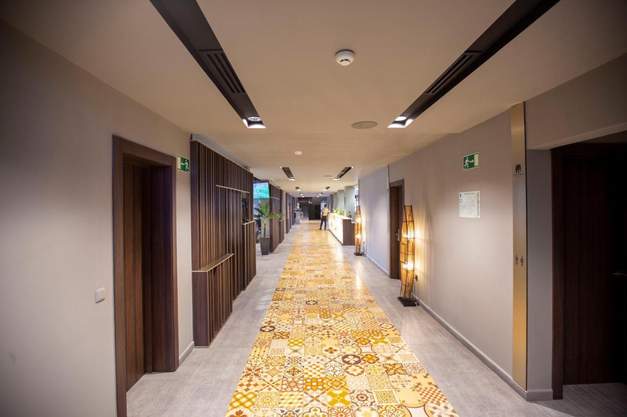 Panafrica Hotel Boutique & Spa 바타 외부 사진